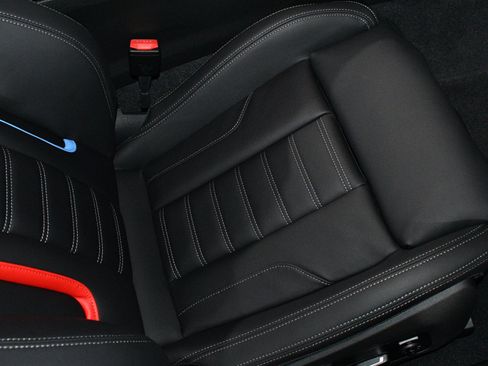 Used 2025 BMW M2 w/ Lighting Package RWD image 12