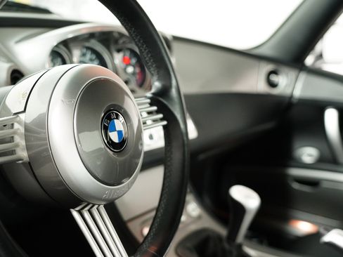 Used 2002 BMW Z8 image 34
