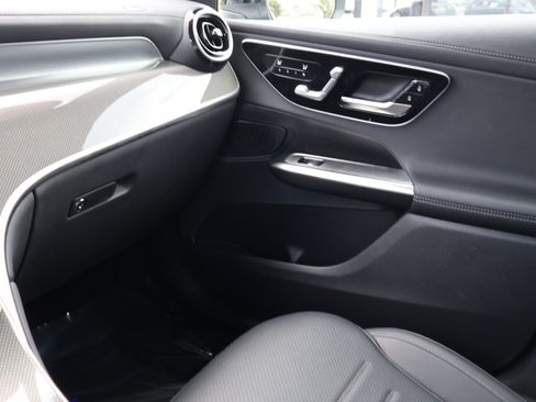 Certified 2026 Mercedes-Benz GLC 300 image 43