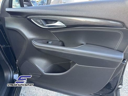 Used 2022 Buick Envision Preferred image 34