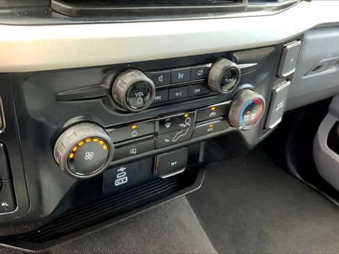 Used 2024 Ford F250 XLT image 32