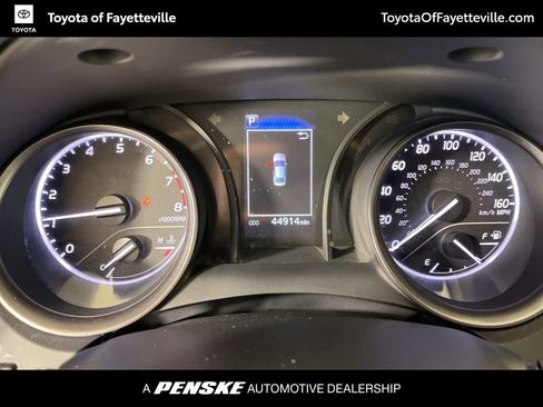 Used 2024 Toyota Camry SE image 32