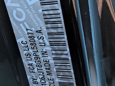 Used 2023 Jeep Gladiator Rubicon image 36