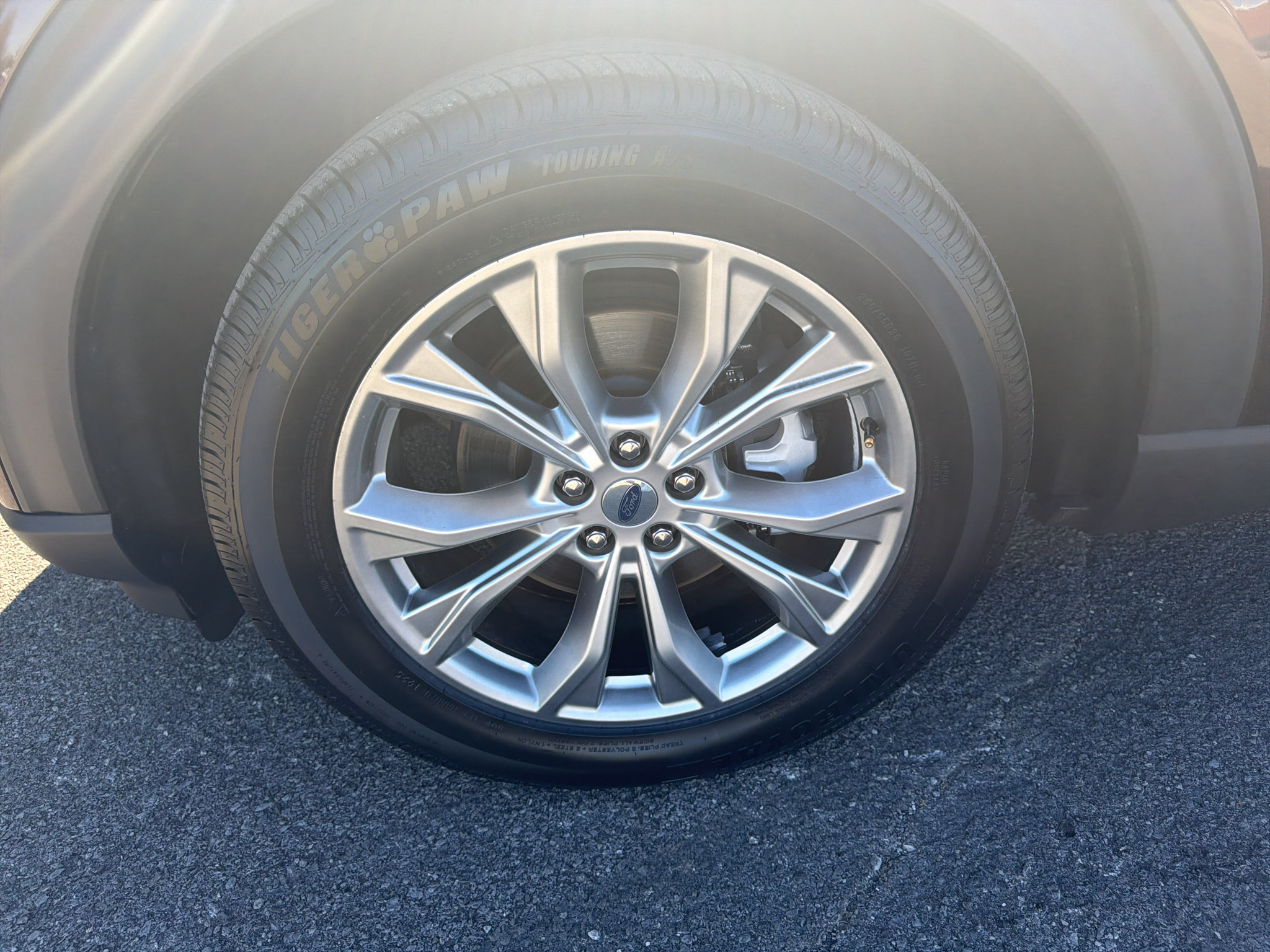 Used 2020 Ford Explorer XLT w/ Equipment Group 202A RWD image 29