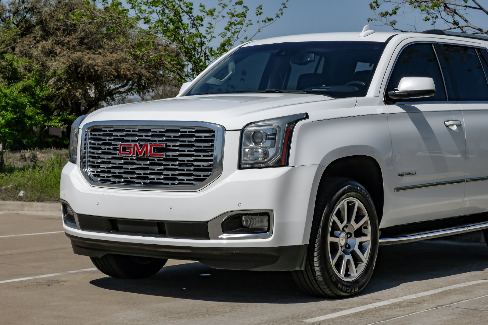 Used 2018 GMC Yukon Denali RWD image 7