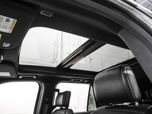 Used 2019 Ford Expedition Limited image 25