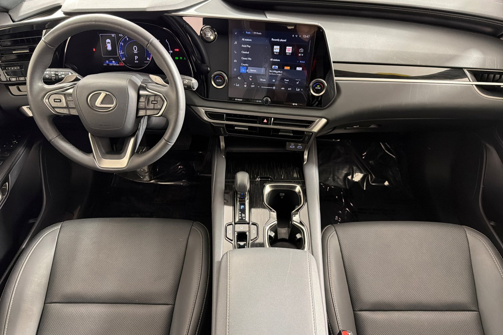 Used 2024 Lexus RX 350 FWD w/ Technology Package image 12
