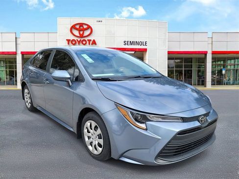 Used 2026 Toyota Corolla LE FWD image 2