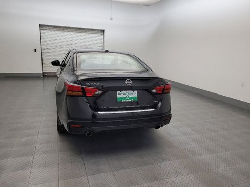 Used 2023 Nissan Altima 2.5 SL AWD/4WD image 6