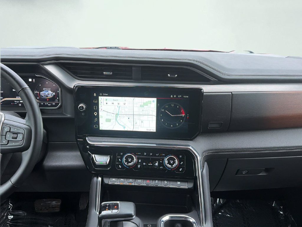 Used 2024 GMC Sierra 1500 Denali AWD/4WD image 3