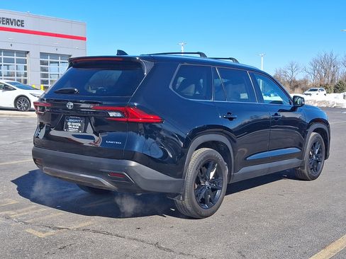 Used 2024 Toyota Grand Highlander Limited image 6