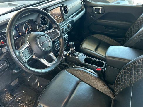 Used 2021 Jeep Wrangler Unlimited Sahara AWD/4WD image 10
