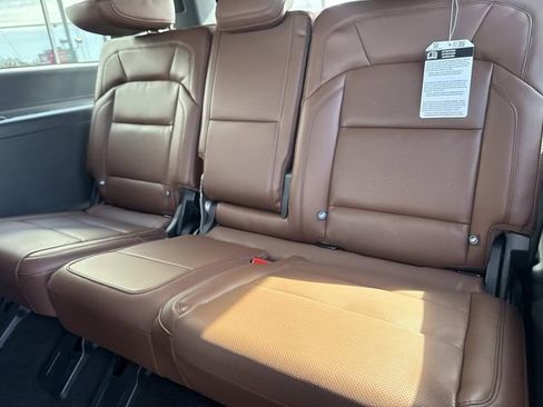 New 2026 Lincoln Navigator L Reserve AWD/4WD image 16