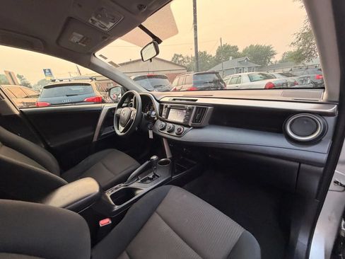 Used 2015 Toyota RAV4 LE AWD/4WD image 21