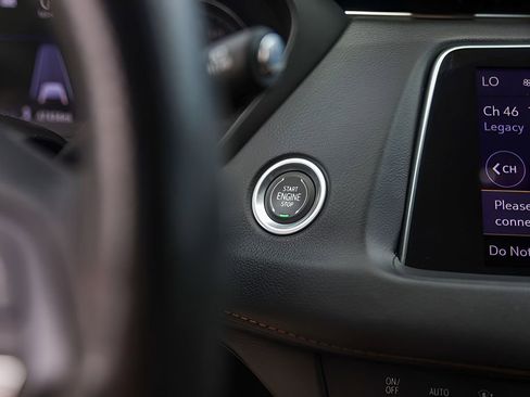 Certified 2023 Cadillac XT4 Sport FWD image 18