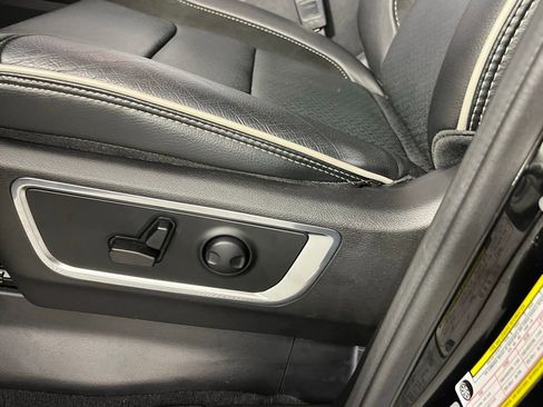 Used 2025 RAM 1500 Laramie w/ Night Edition image 13