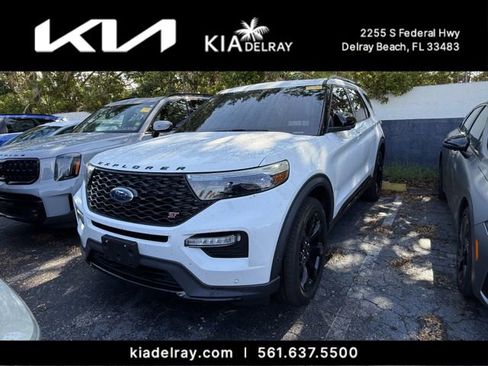 Used 2020 Ford Explorer ST w/ ST Street Pack image 4