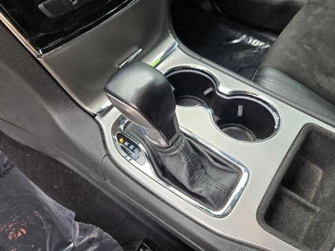 Used 2021 Jeep Grand Cherokee Laredo X image 17