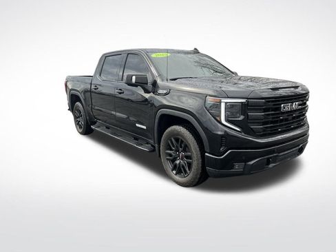 Used 2025 GMC Sierra 1500 Elevation w/ Elevation Premium Package image 8