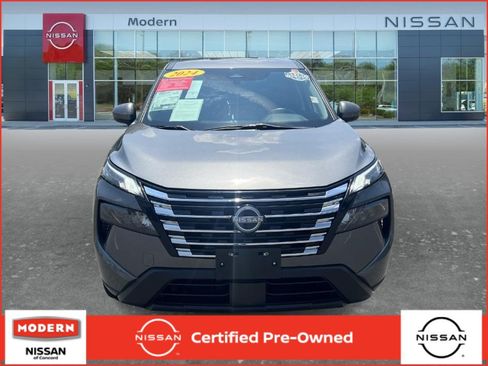 Certified 2024 Nissan Rogue SV AWD/4WD image 1