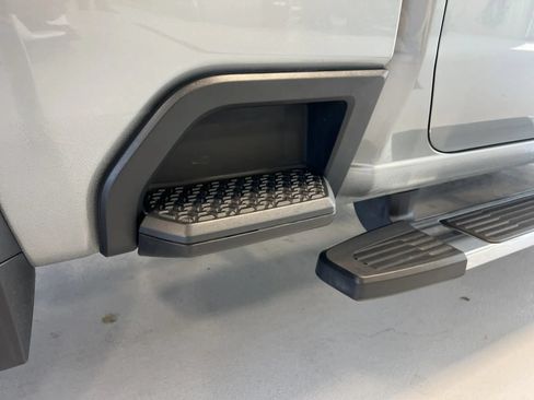 Used 2024 Chevrolet Silverado 2500 LTZ AWD/4WD image 25