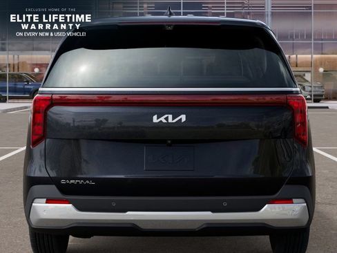 New 2026 Kia Carnival EX FWD image 14