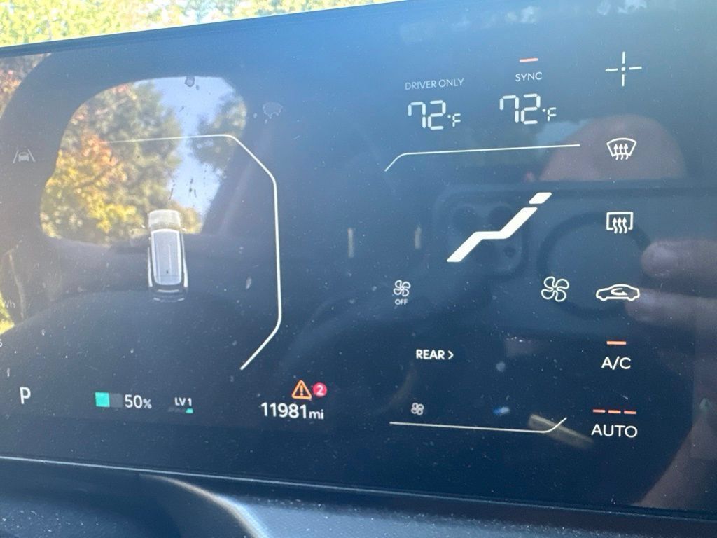 Used 2024 Kia EV9 Land AWD/4WD image 18