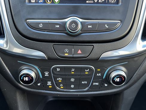 Used 2024 Chevrolet Equinox LT image 30