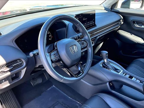 Used 2024 Honda HR-V EX-L image 17