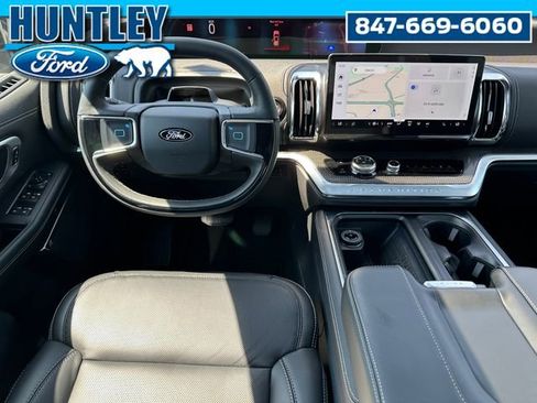 Used 2025 Ford Expedition Max Platinum w/ Stealth Appearance Package image 22