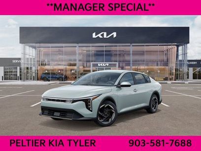 New 2025 Kia K4 EX