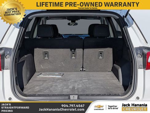 Certified 2021 Chevrolet Equinox LS w/ LS Convenience Package FWD image 12