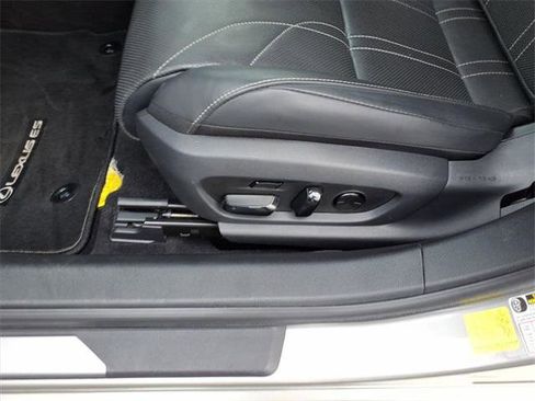 Certified 2019 Lexus ES 350 image 12