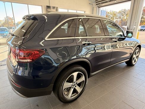 Used 2022 Mercedes-Benz GLC 300 4MATIC w/ Premium Package Lite image 10
