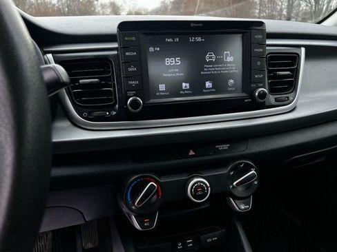 Used 2020 Kia Rio S image 35
