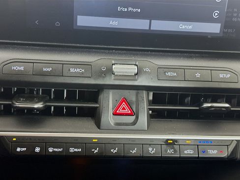 Used 2025 Kia K4 LXS image 24