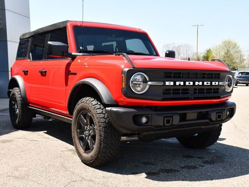 Used 2024 Ford Bronco Black Diamond AWD/4WD image 9