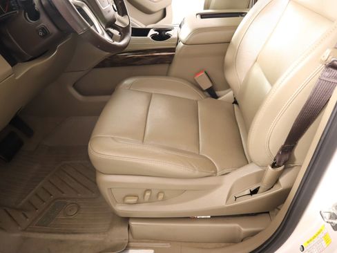 Used 2020 GMC Yukon SLT w/ Open Road Package image 13