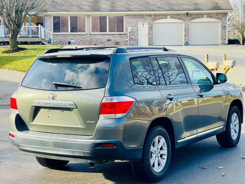 Used 2012 Toyota Highlander SE image 9