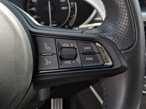 Used 2022 Alfa Romeo Stelvio Veloce image 22