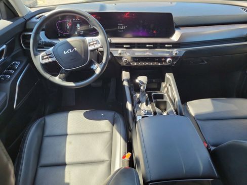 Used 2023 Kia Telluride LX FWD image 15