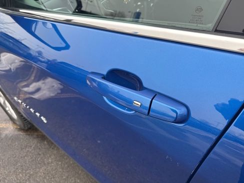 Used 2019 Chevrolet Equinox LT image 24