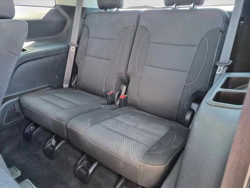 Used 2023 GMC Acadia SLE FWD image 19
