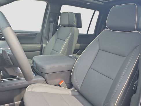 New 2026 GMC Yukon XL Elevation w/ Elevation Premium Package AWD/4WD image 7