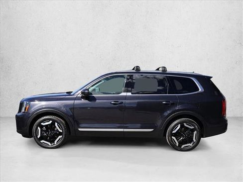 Used 2025 Kia Telluride S AWD/4WD image 9
