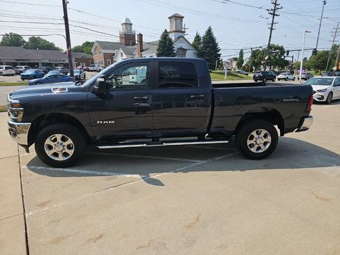 Certified 2025 RAM 2500 Big Horn AWD/4WD image 9