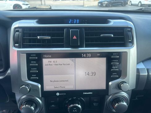 Used 2020 Toyota 4Runner SR5 AWD/4WD image 13