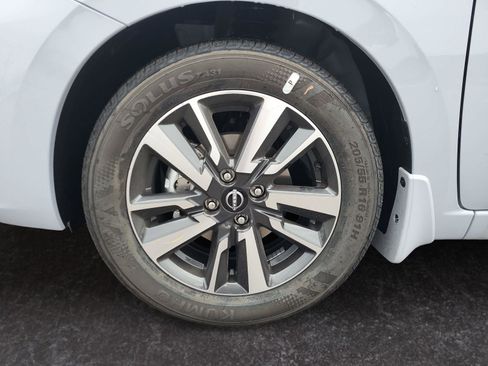 New 2025 Nissan Versa SV w/ Trunk Package image 25