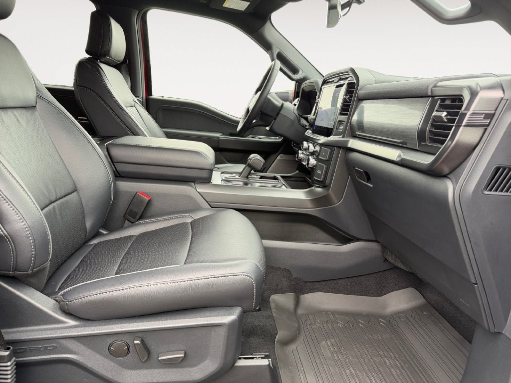 Used 2026 Ford F150 Lariat AWD/4WD image 24