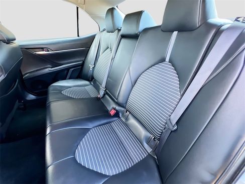 Used 2023 Toyota Camry SE image 22